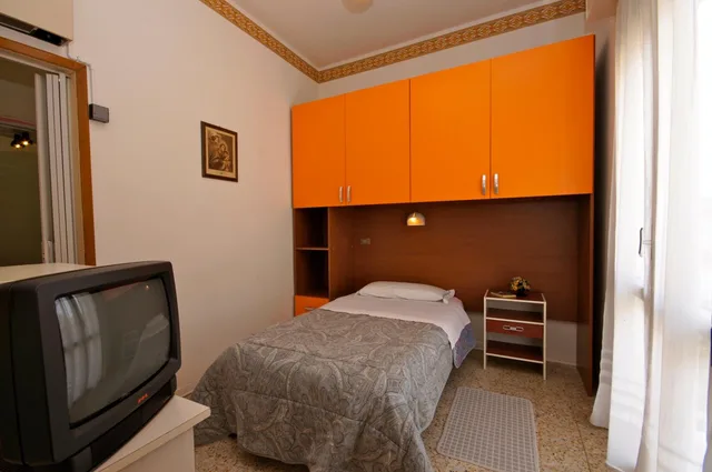 غرفة مفردة، Victory Hotel 2/8