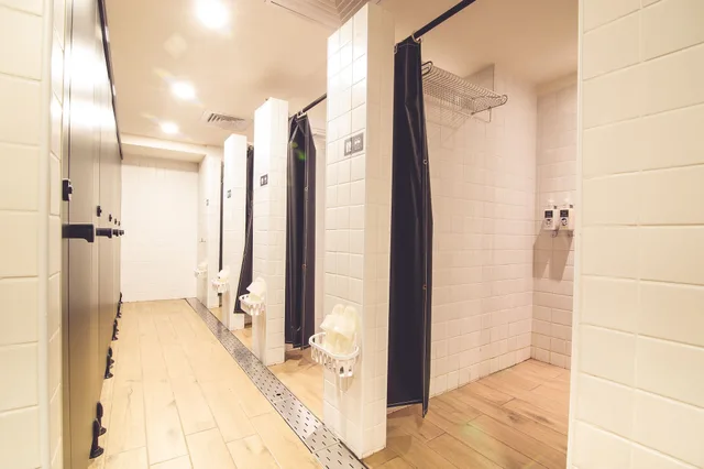Private, Mixed Dorm, 6 People, 3 Bunk Beds, Shared Bathroom، Ahiruyah Guest House in Kaohsiung 2/2