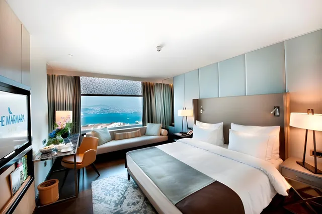 Deluxe, King Bed, Sea View, The Marmara Taksim 1/1