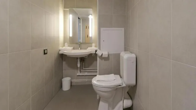 غرفة رباعية قياسية، B&B Hotel Le Mans Nord 2 4/4