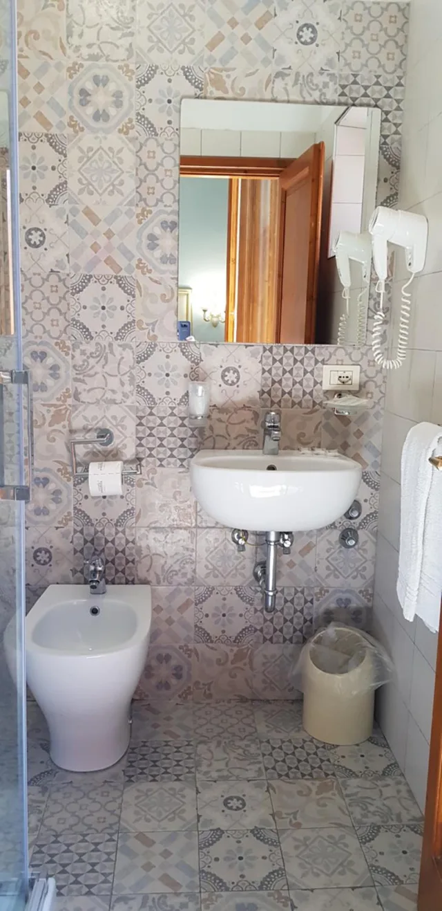 غرفة رباعية، Hotel Desiree 10/10