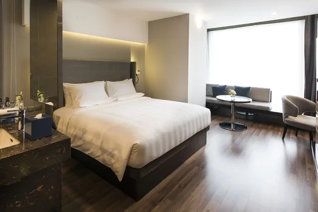 استوديو ديلوكس بسرير كينج، Novotel Suites Hanoi 2/9