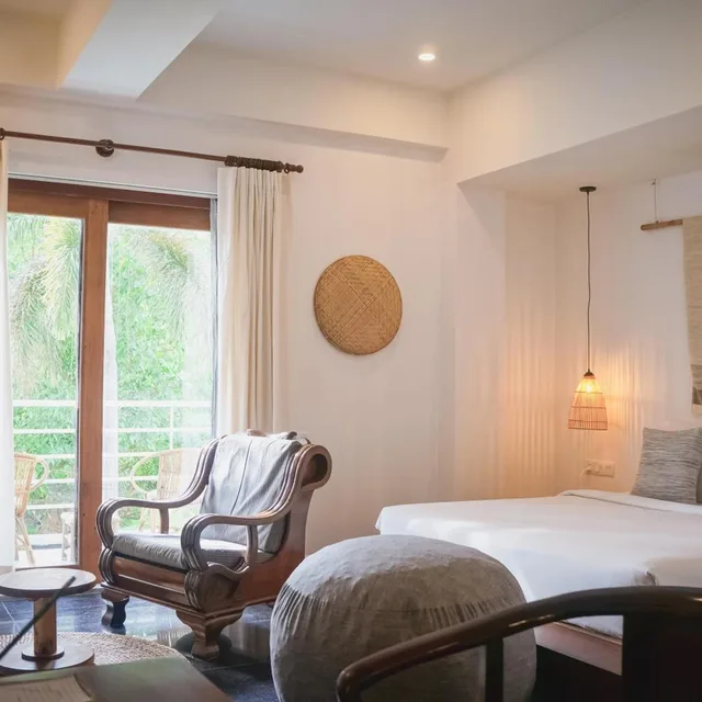 غرفة كومفورت بسرير مزدوج بإطلالة على المسبح بشرفة، Iroha Garden Hotel Resort 7/10