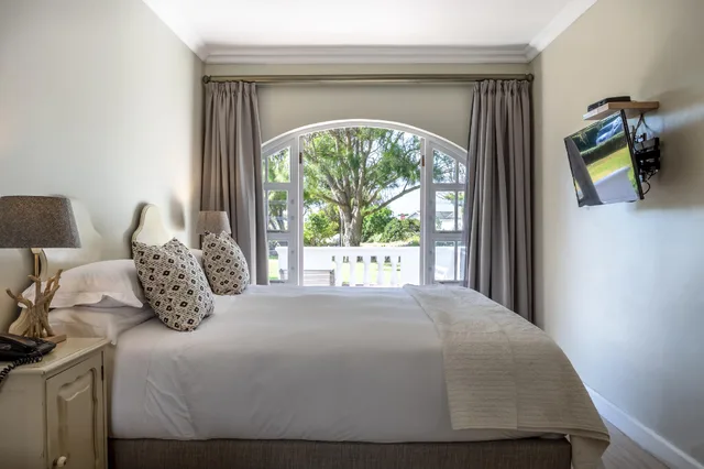 Family Suite, Garden, King and Twin Beds، Whale Rock Luxury Lodge 1/2
