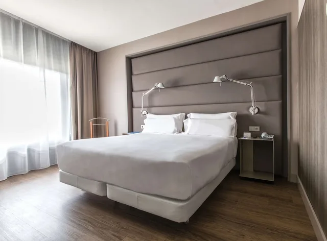 New Style, Standard, Nh Sevilla Plaza De Armas Hotel 4/9