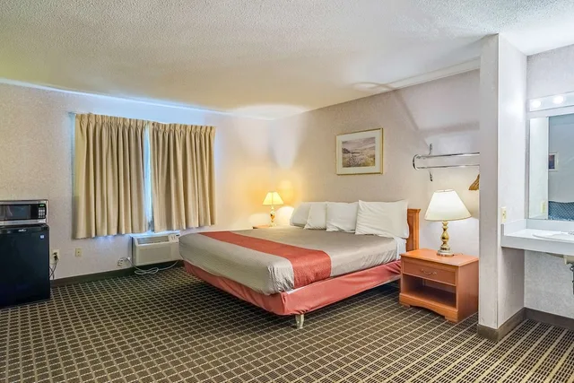 غرفة ديلوكس بسرير كينج لذوي الإعاقة، Motel6 Grand Rapids, MI - Northeast 2/7