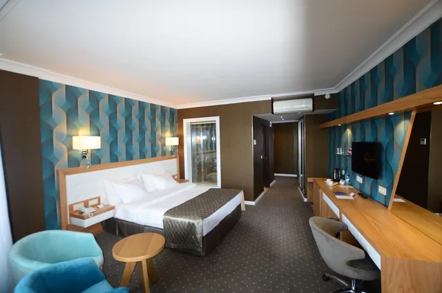 غرفة ديلوكس بسرير مزدوج أو سريرين منفصلين بإطلالة على المدينة، Akol Hotel 4/10