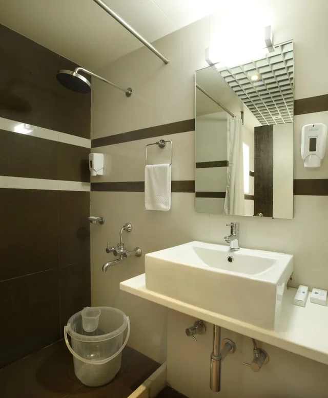 Executive, Executive Tamanna Hotel Hinjawadi Pune 3/3