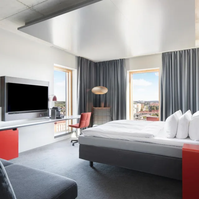 غرفة ديلوكس بسرير كينج مع سرير إضافي، Sokos Solo Hotel Torni Tampere 6/10