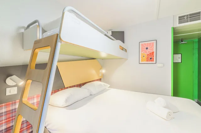Room, Triple, Multiple Beds، Greet Hotel Annecy Cran Gevrier 1/2