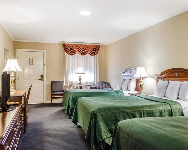 غرفة قياسية بسريرين مزدوجين، Quality Inn Gettysburg Motor 7/10