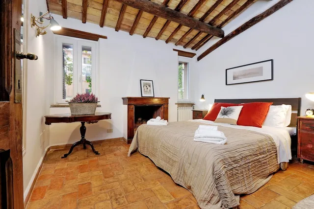 2 Bedrooms, Apartment, 2 Queen Beds, Sofa, San Callisto - WR Apartments 4/7