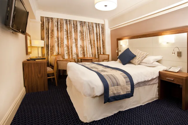 غرفة قياسية بسرير مزدوج، Riverside Hotel 2/8