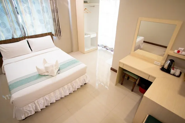 Standard, Majestic View Hotel 1/2