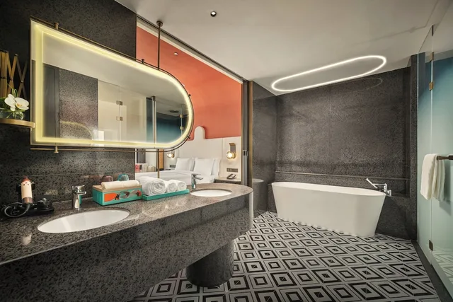 1 Bedroom, Suite, King Bed, Hotel Indigo Zhuhai Xiangzhou by IHG 9/10