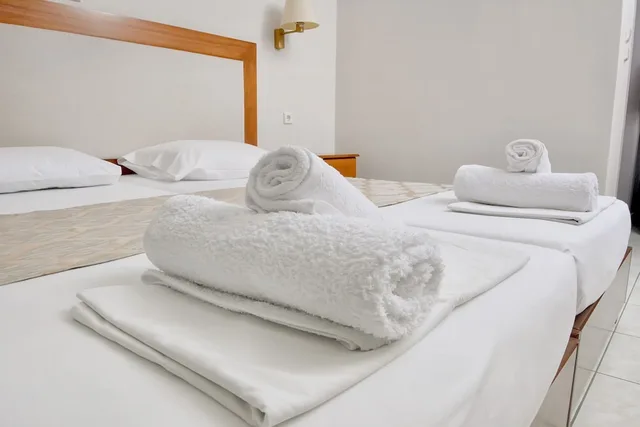 غرفة بسرير فردي، Hotel Ioni 7/10