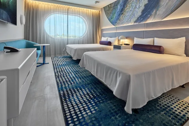 غرفة قياسية بسريرين كوين لذوي الإعاقة، Universal's Terra Luna Resort 1/2