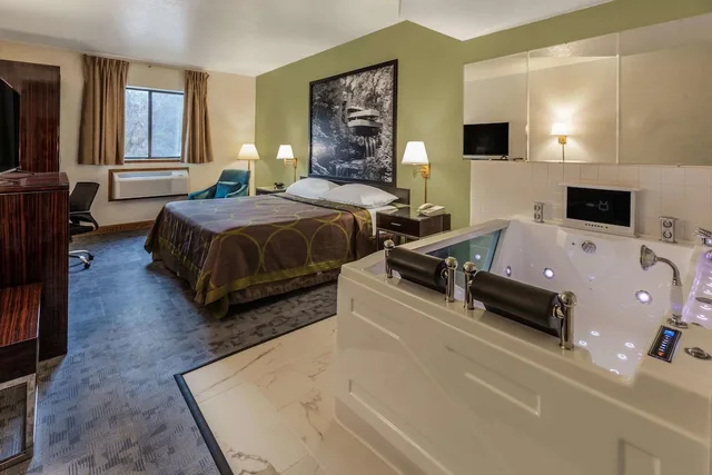 Suite, King Bed, Jetted Tub, Super 8 by Wyndham Uniontown PA 3/10