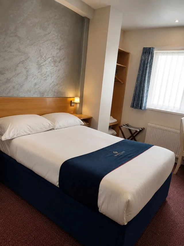 غرفة قياسية بسرير مزدوج، Royal Square Hotel - NEC & Birmingham Airport 2/10
