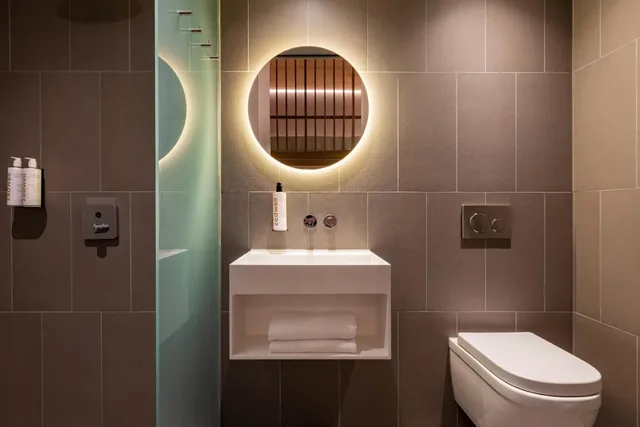 cocoon 4، Zedwell Piccadilly Circus 9/10