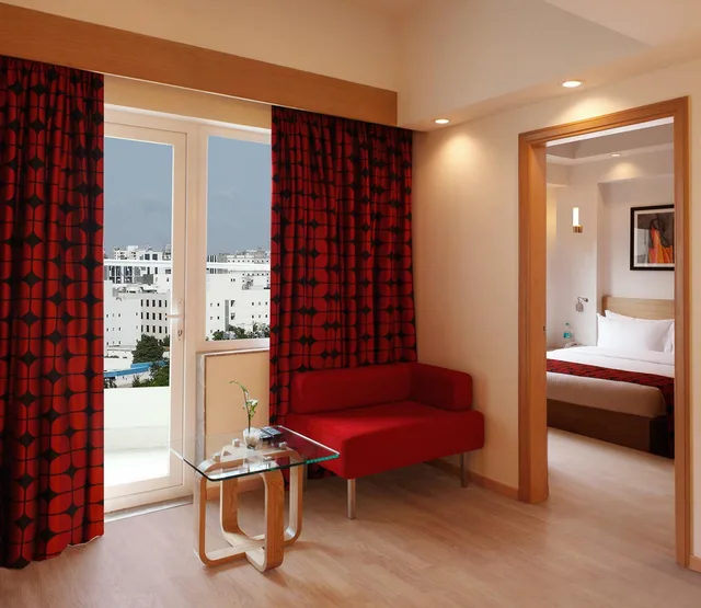 غرفة بزنس بسرير مزدوج، Lemon Tree Hotel, Delhi Airport 1/1