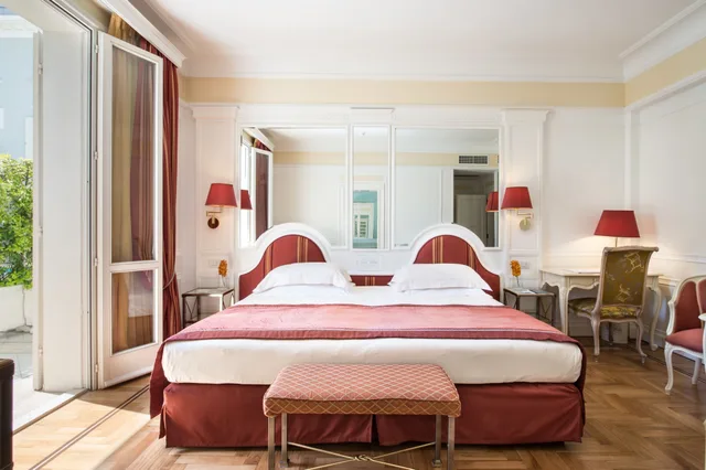 غرفة ديلوكس بسرير كينج بشرفة، Grand Hotel Des Bains 4/6