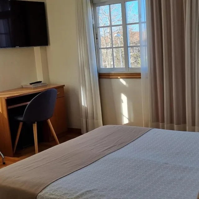 غرفة بسرير مزدوج أو سريرين منفصلين بإطلالة على البحر، Hotel Miramar Playa America 4/10