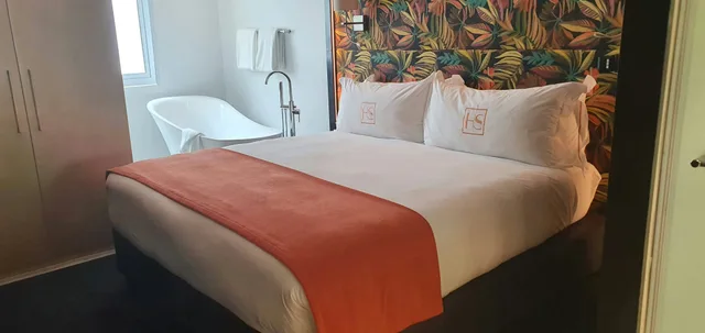 جناح بسرير كينج، Hotel Sky Sandton 1/1