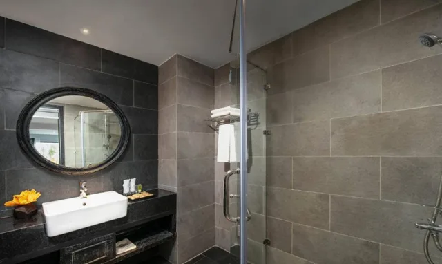 غرفة بريميير بسرير مزدوج أو سريرين منفصلين، Shining Riverside Hoi An Boutique and Spa 1/1