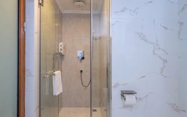 Deluxe Quadruple Room Seaview with Balcony-Transfer Excluded، Kaani Palm Beach 7/7