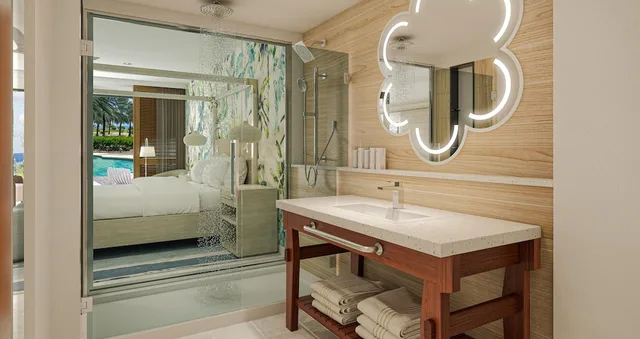 Swim Up, Junior Suite, King Bed, Patio, Bathtub, Club Floor, Sandals Royal Curacao - Adults Only 2/2