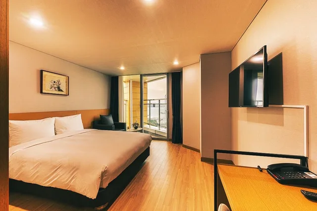 Deluxe Double Half Ocean، Kwangsu Hotel 4/9