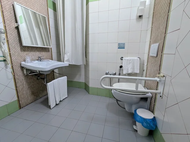 غرفة ثلاثية بسرير مزدوج وسرير فردي، Hotel Soggiorno Athena 10/10