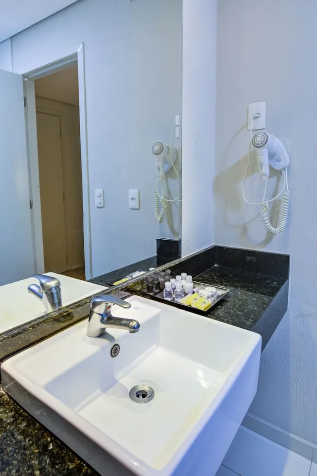 Superior Triple with Three Twin Beds، Viale Tower Hotel 10/10
