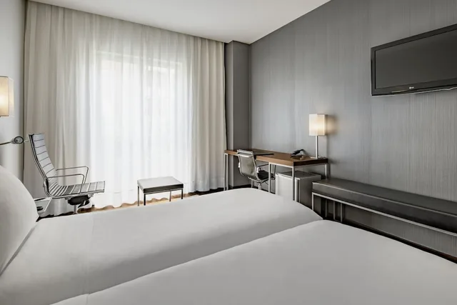 غرفة قياسية بسريرين منفصلين، AC Hotel Burgos by Marriott 2/4