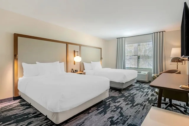 غرفة بسريرين كوين مع أريكة، Fairfield Inn & Suites North Conway 3/7