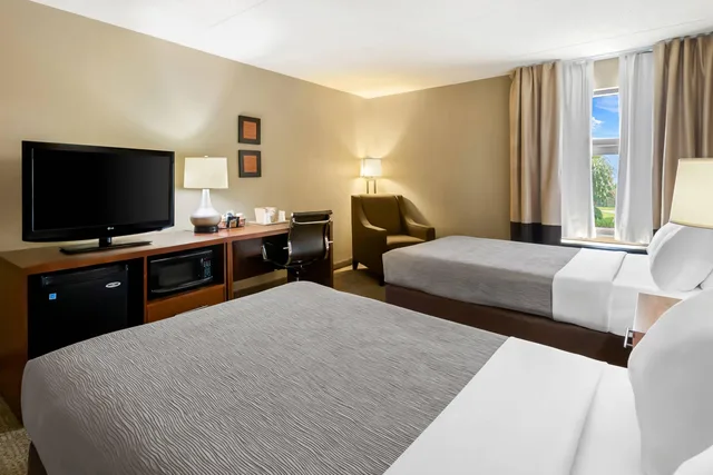 غرفة بسرير مزدوج، Quality Inn Newport News 6/8