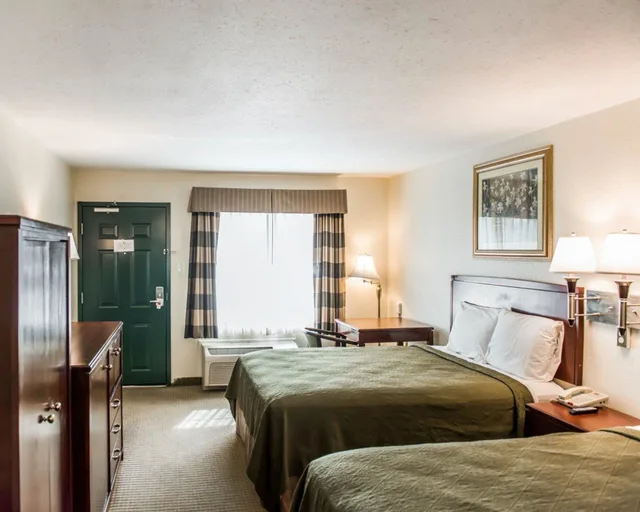 غرفة بسريرين كوين، Econo Lodge Monticello 1/3