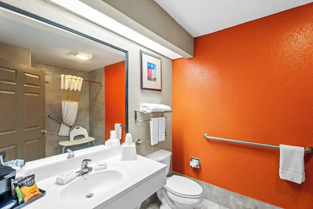 غرفة قياسية بسرير كينج للمدخنين، Americas Best Value Inn Temple Killeen 8/9