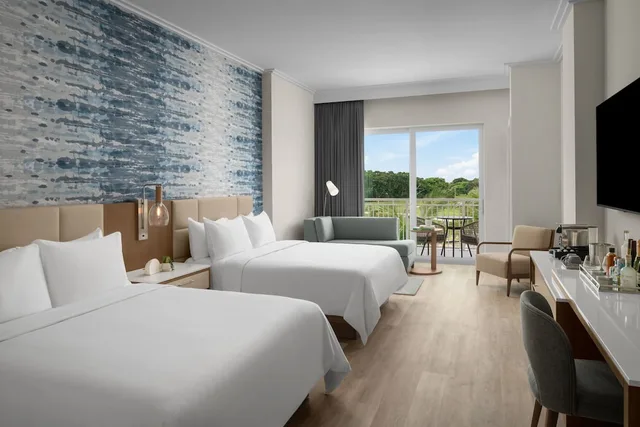 غرفة قياسية بسريرين كوين، The Belgrove Resort & Spa, West Palm Beach, Autograph Collection 2/7