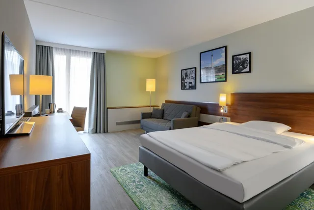غرفة قياسية بسرير كينج وسرير كوين، Mercure Hotel Stuttgart Sindelfingen an der Messe 3/10