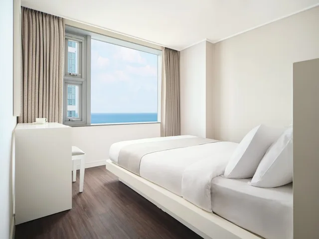 غرفة ديلوكس بسرير مزدوج، Hanwha Resort Haeundae 3/5