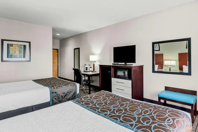 غرفة بسريرين كوين لذوي الإعاقة، Best Western Plus Magee Inn & Suites 3/5