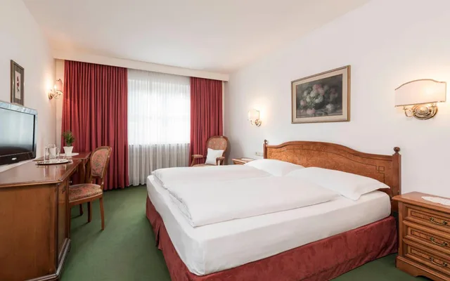 Standard, Double Bed, Grunerbaum Hotels 4/9