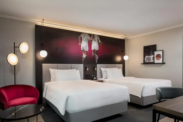 غرفة عائلية، Radisson RED London Twickenham 2/7