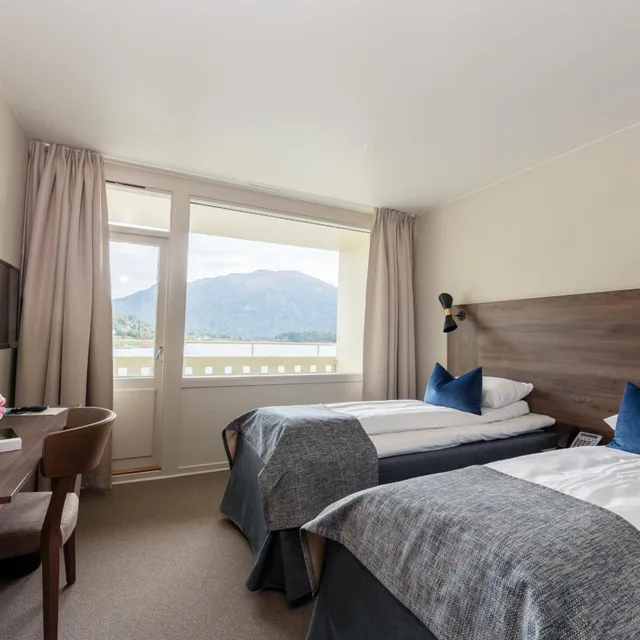 Superior, Twin Beds, with View, Modern Building، Kviknes Hotel 5/6