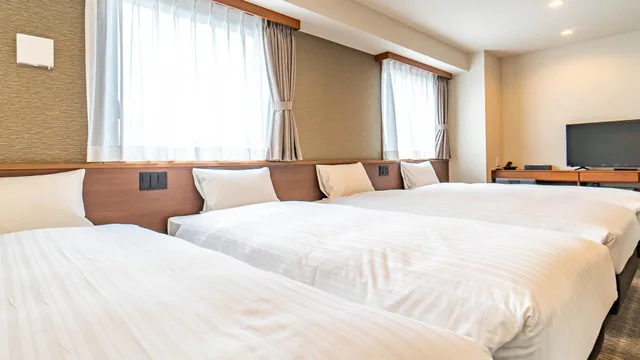 جناح رباعي، Bande Hotel Tempozan 1/1