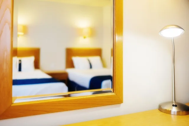 غرفة قياسية بسريرين منفصلين، Holiday Inn Aylesbury 6/10