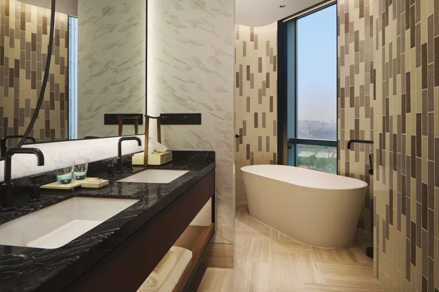 جناح ديلوكس بانورامي بسرير كينج بإطلالة على البحيرة، Canopy By Hilton Hangzhou Jinsha Lake 3/3