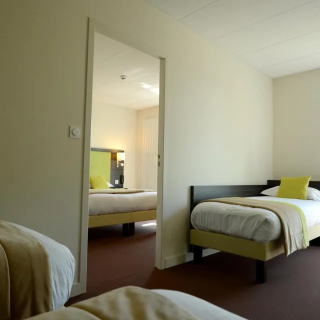 غرفة بسرير مزدوج أو سريرين منفصلين، The Originals City, Hotel La Verriaire, Cholet Sud 2/10